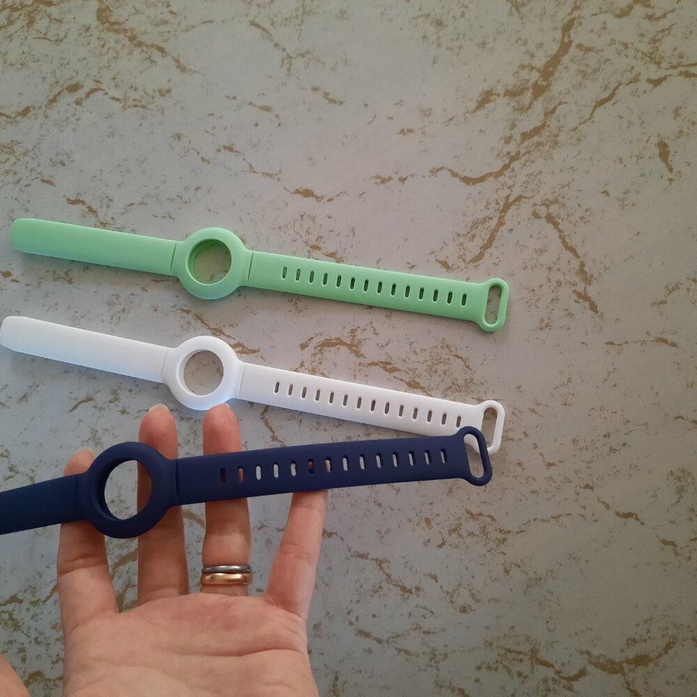 3 Pack AirTags Case Silicone Watch Band - NWT! - Picture 3 of 14